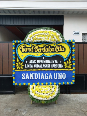 Papan Bunga Duka di Pulo Gadung