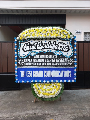 Papan Bunga Duka di Pulo Gadung